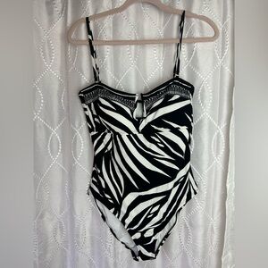 La Blanca Black and White One Piece Swimsuit